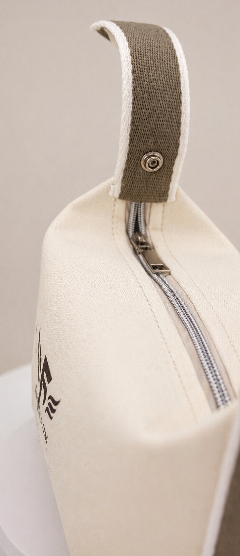 Fancy Touch Up Bag
