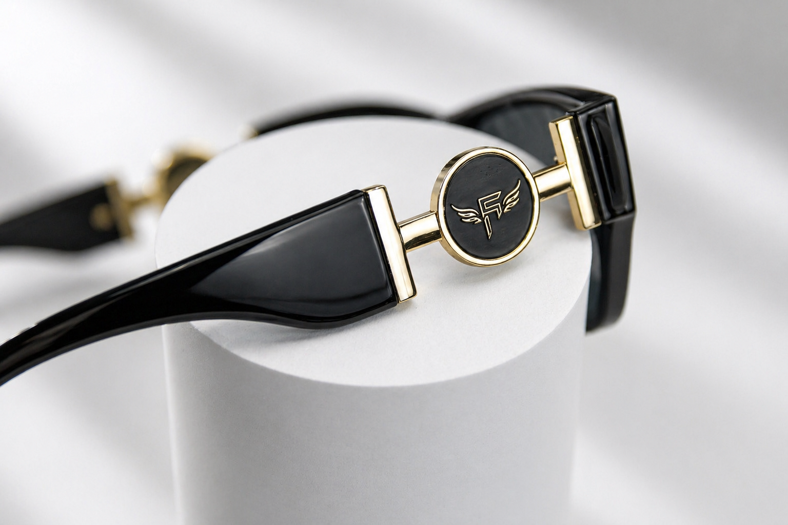 The Inner Circle Shades