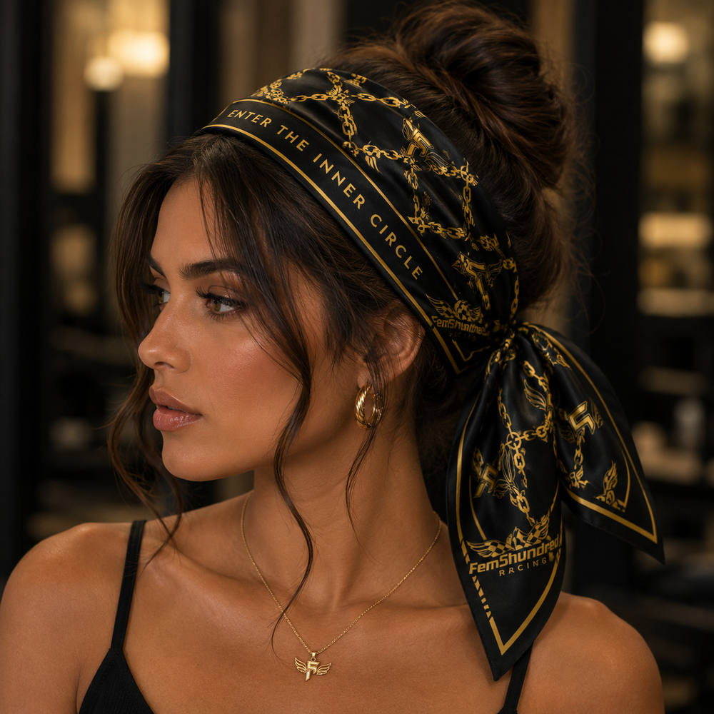 Eminence Chain Scarf