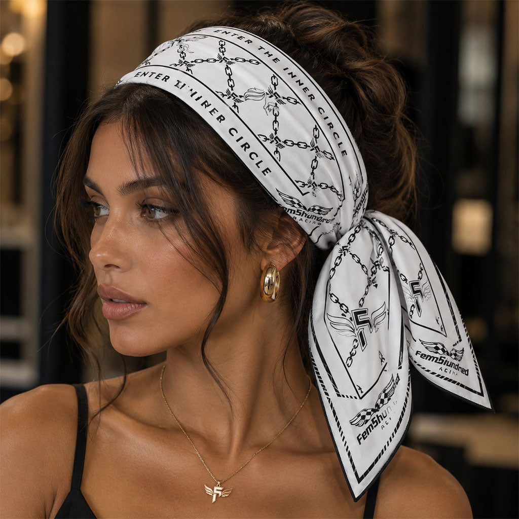 Eminence Chain Scarf in Drift White Secondary image