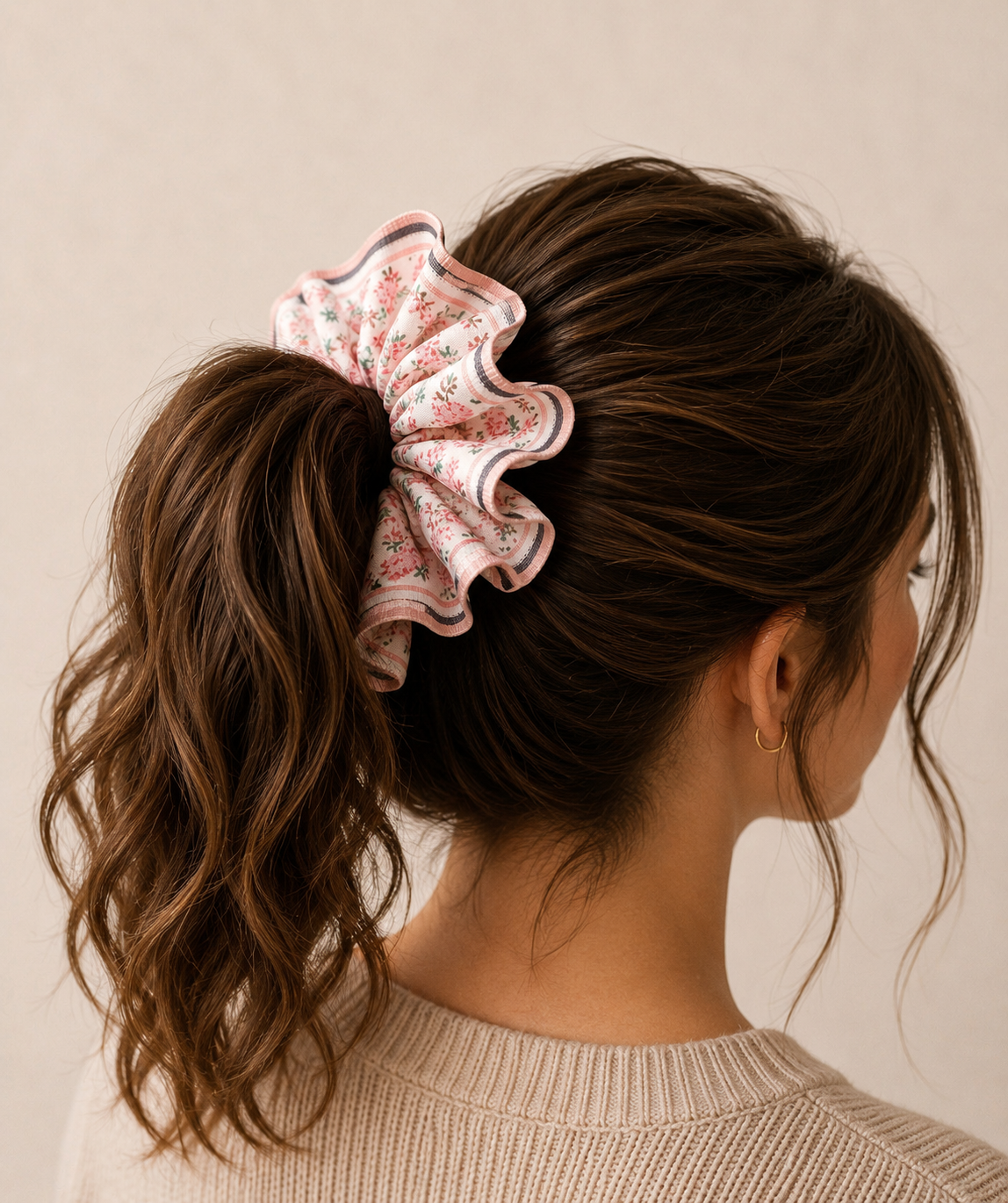 Courtside Floral Oversized Scrunchie Secondary image