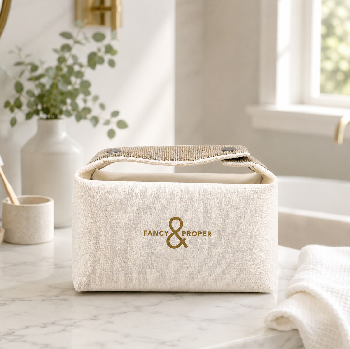 Fancy Touch Up Bag Secondary image