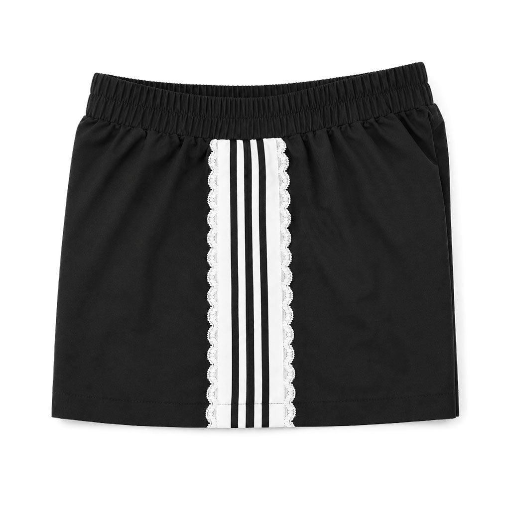 Splash of Class Lace Short Secondary image